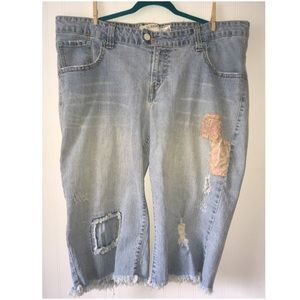 Levi’s Slouch 504 Denim Patchwork Capris Size 24